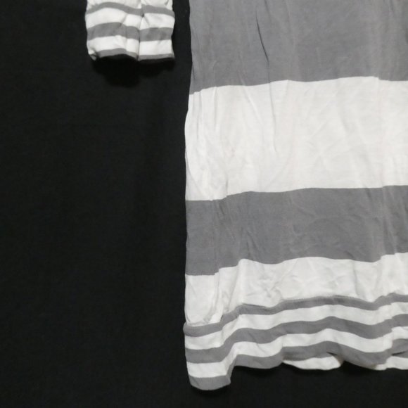 OLD NAVY | small | Striped 3/4 Sleeve Shirt | GUC - Picture 6 of 12